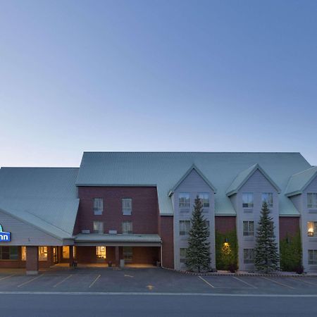 Days Inn By Wyndham Dalhousie Buitenkant foto